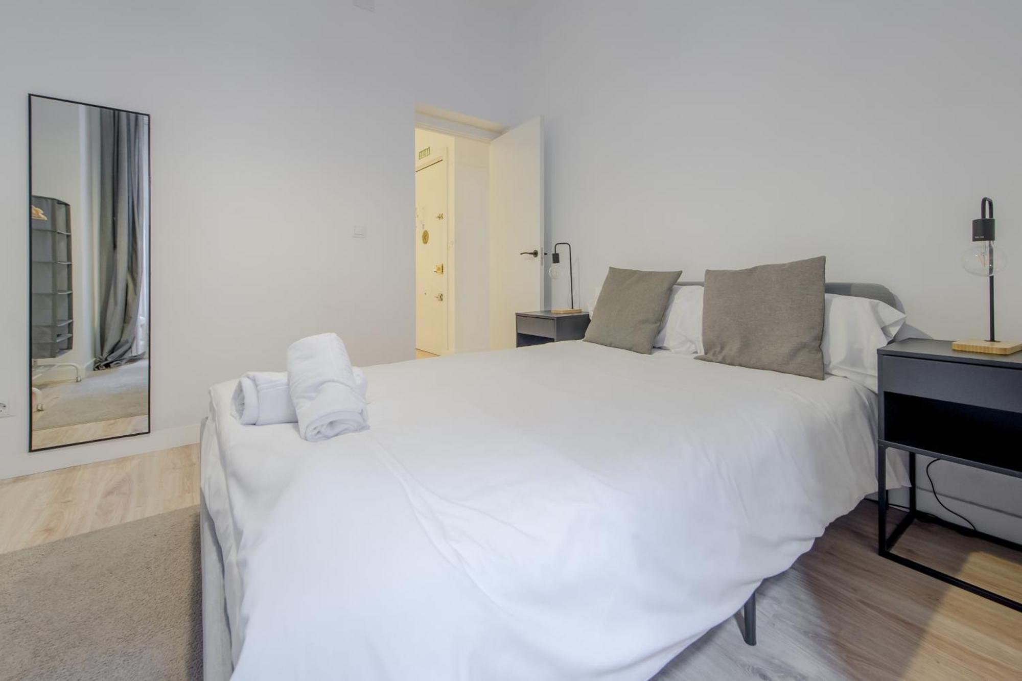 Premium Apt Para 9Pax En Calle Olmo - Centro De Madrid E1 外观 照片